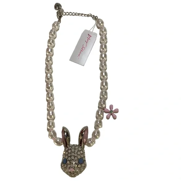 Betsey Johnson Hop To It Easter Bunny Rabbit Pendant Necklace New - Picture 3 of 3